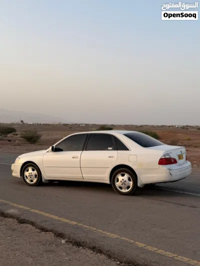 Toyota Avalon XLS 2