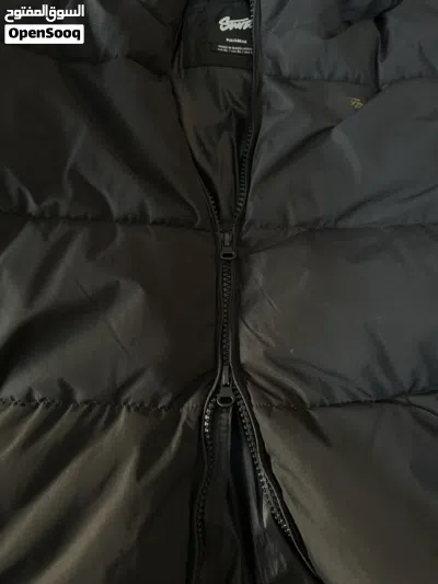 Pull and Bear Black Puffer Jacket with Double Zipper 4