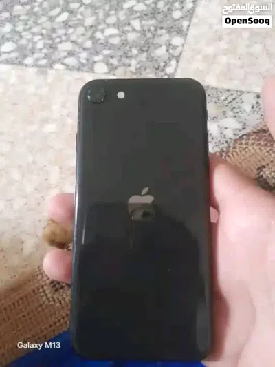 ايفونSE 2020 مش مغير فيه اشي بطاريه 75 2
