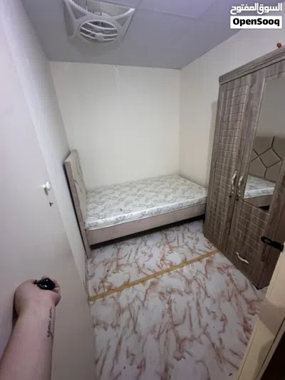 Half Room Available for Rent 4