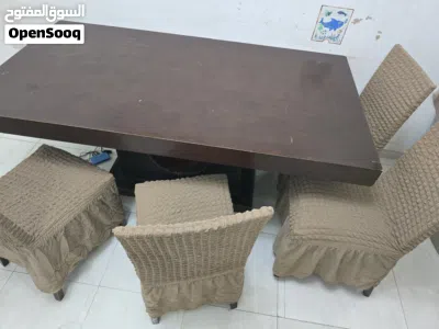 طاولة طعام مع الكراسي. Dining table with chairs. 3
