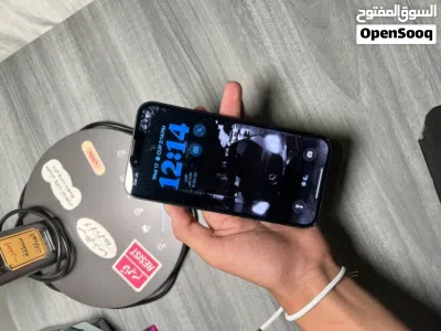 iPhone 13 for sale مع كرتونه 2