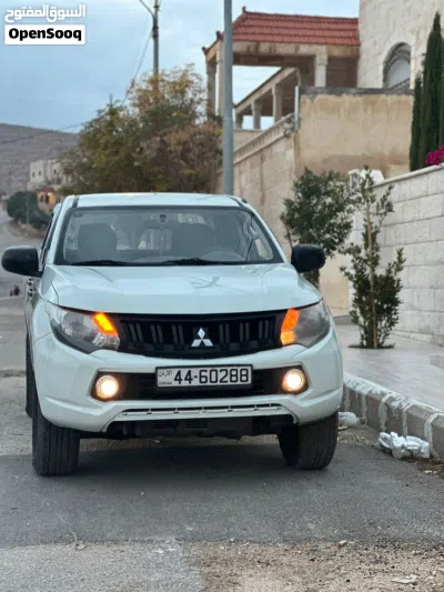 ميتسوبيشي L200 Standard 4