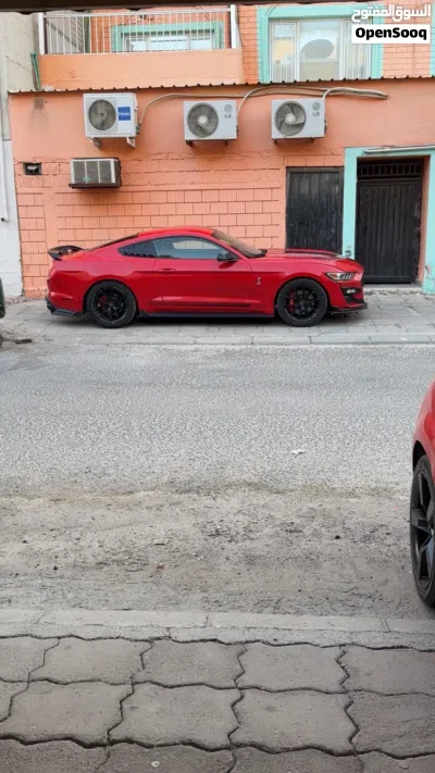Ford Mustang GT Premium 2