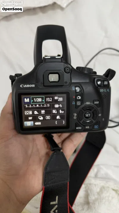كاميرة كانون 1100D 2