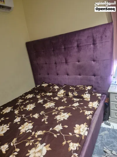 King-size bed 2