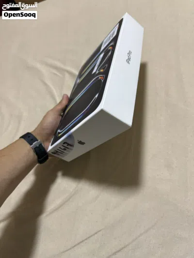 iPad Pro M5 11 inch 256 GB new ايباد برو ام 11 إنش 256 جيجا جديد 4