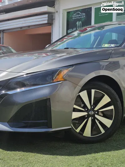 Nissan Altima S 2