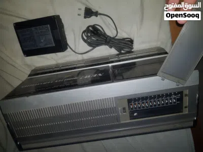 Mitsubishi video cassette recorder mode HS-700E Made in Japan الباب معلق مش بيفتح لكن شغال 3