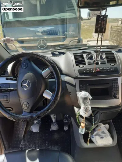 Mercedes Benz V-Class Vito 4