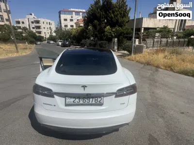 Tesla Model S Long Range 3