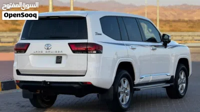 Toyota Land Cruiser GXR 4