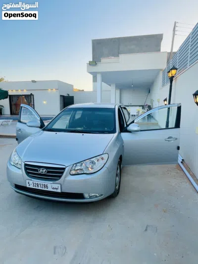 Hyundai Avante SE 2