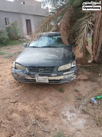 تويوتا كامري LE 3