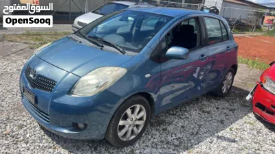 Toyota Yaris Basic 2