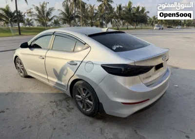Hyundai Elantra SEL 3