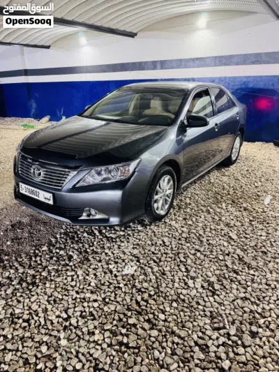 Toyota Camry LE 2