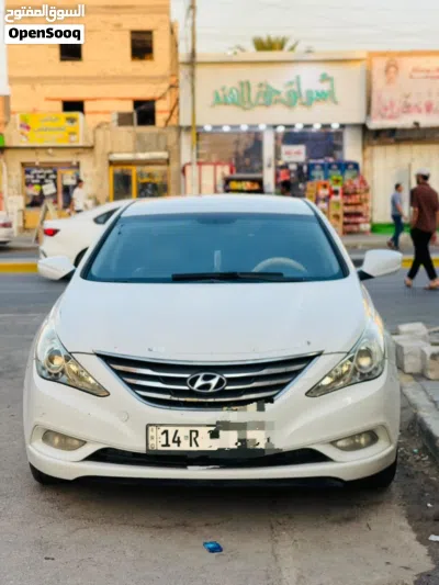 Hyundai Sonata SE 3