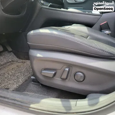 Hyundai Kona Premium 4