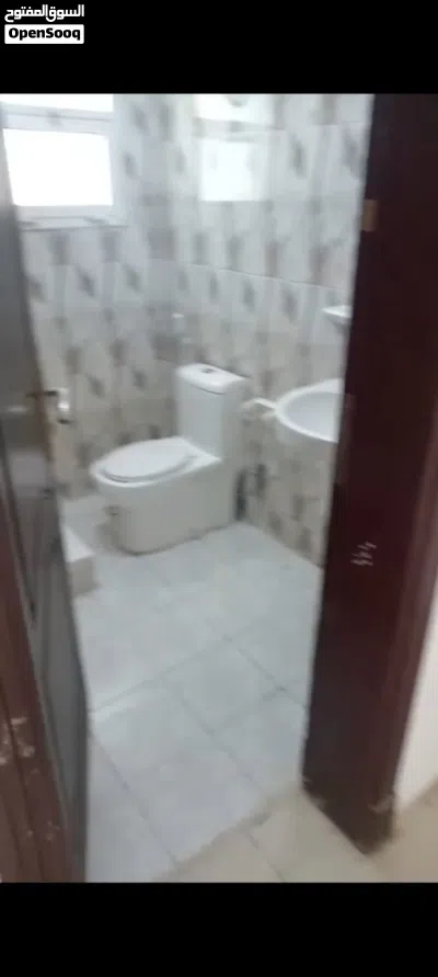 شقه للايجار في الغبره الشماليه للعوائل والموظفين Apartment for rent in North Ghubra 3