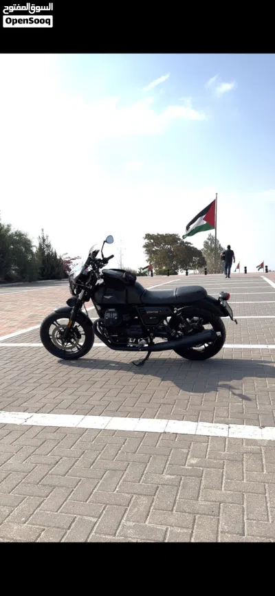 Moto Guzzi V7 III Stone 2