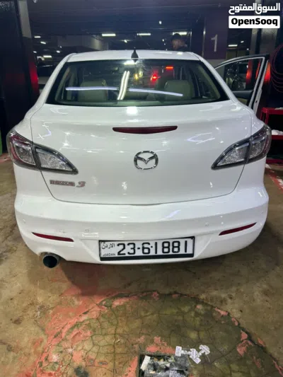 Mazda 3 Standard 2