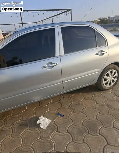 Mitsubishi Lancer Standard 4