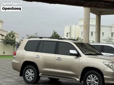 Toyota Land Cruiser GXR 3