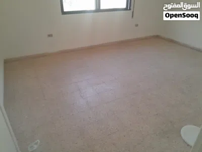 شقه للايجار في جبل الحسين 2