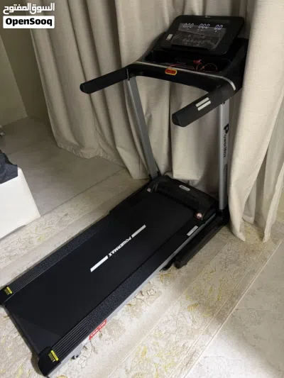 PowerMax Fitness TDA-100 5HP Auto Incline Treadmill - Like New, Used Only 12 Times 1150 AED 2