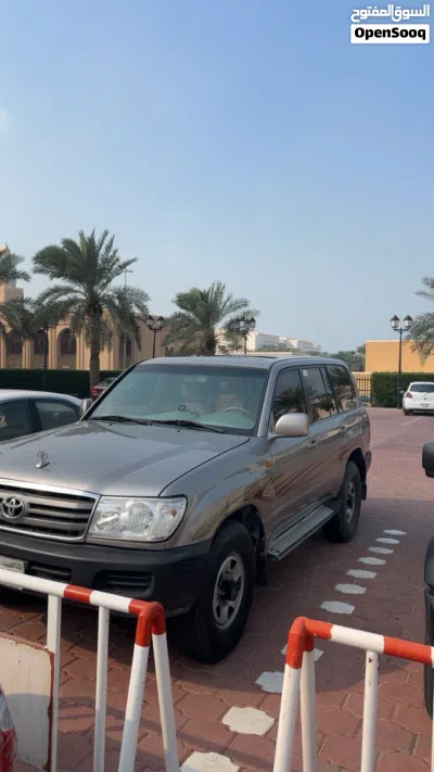تويوتا لاند كروزر GX 2