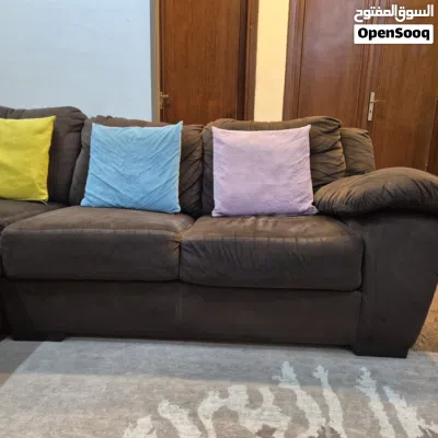 طقم كنب امريكي كورنر لون بني غامق للبيع بحاله جيده 4
