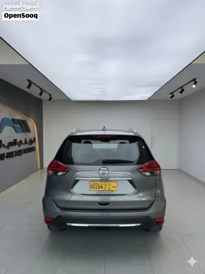 Nissan Rogue SV 4