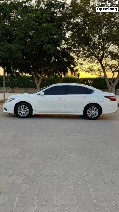Nissan Altima S 3