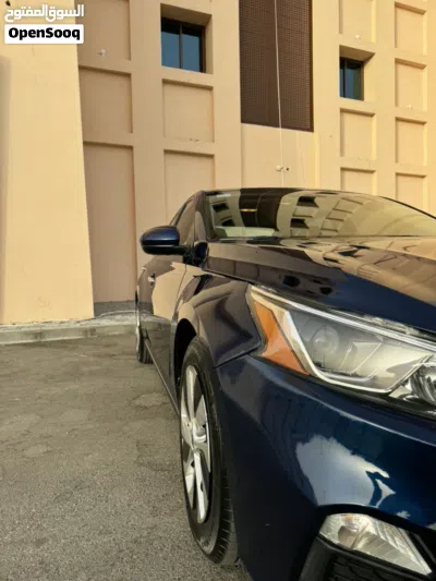 نيسان التيما SV 4
