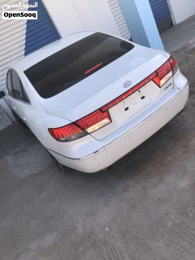 هيونداي ازيرا Standard 2