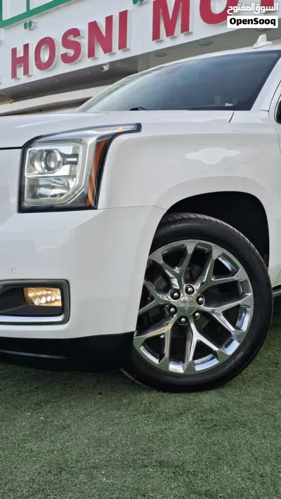GMC Yukon XL 2