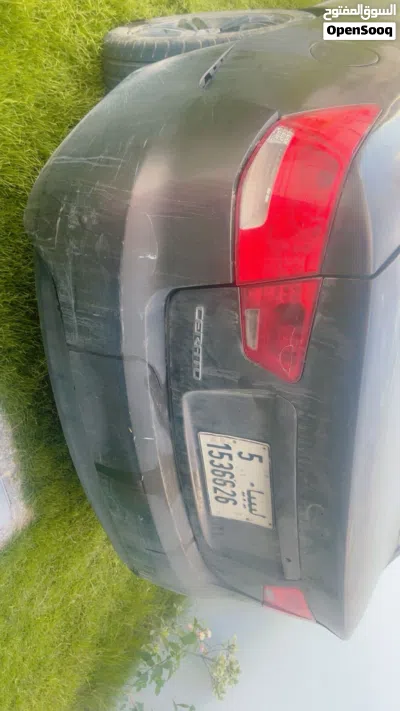 كيا سورينتو Standard 4
