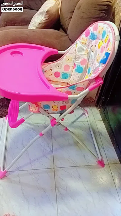 كرسي طعام غير مستخدم 3
