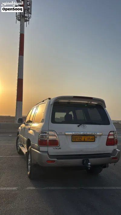 تويوتا لاند كروزر VXR 3