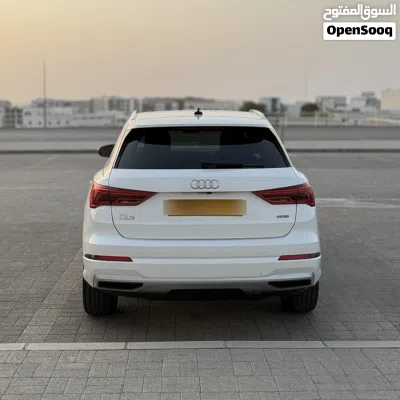Audi Q3 Standard 2