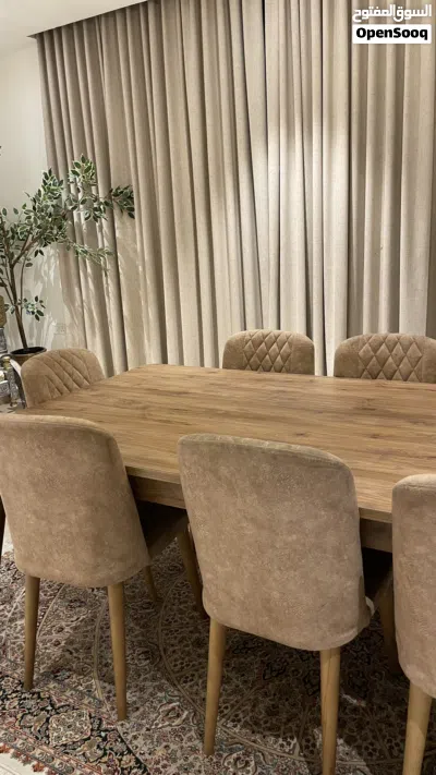 طاولة طعام خشبية 3