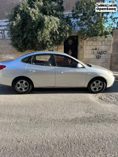 هيونداي افانتي Standard 3