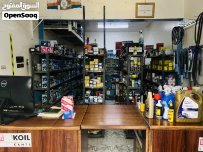 Spare parts shop with parts 2