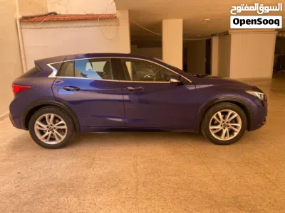 Infiniti Q30 Sport 2