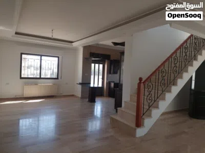 شقة طابق 3 مع روف 4