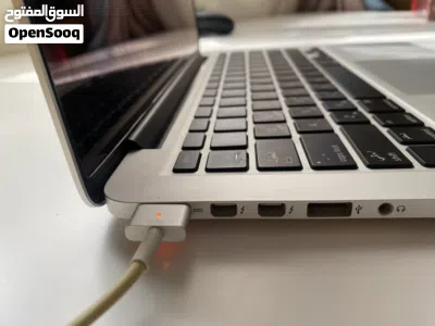 لابتوب ابل ماك برو نظيف بدون اعطال 2015 3