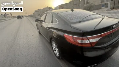هيونداي ازيرا Standard 3