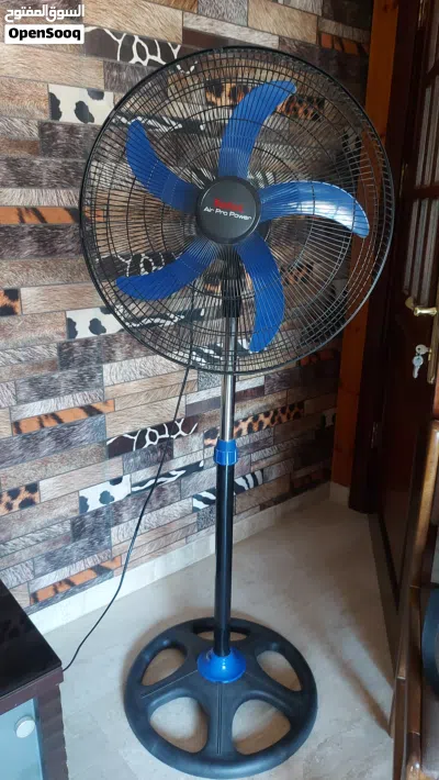 مروحة ماركة TEFAL AIR PRO POWER بحالة الوكالة 60 واط 3 سرعات 5 شفرات لون اسود وازرق 3