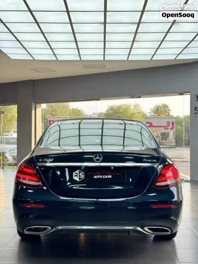 مرسيدس بنز الفئة-E E 300 4